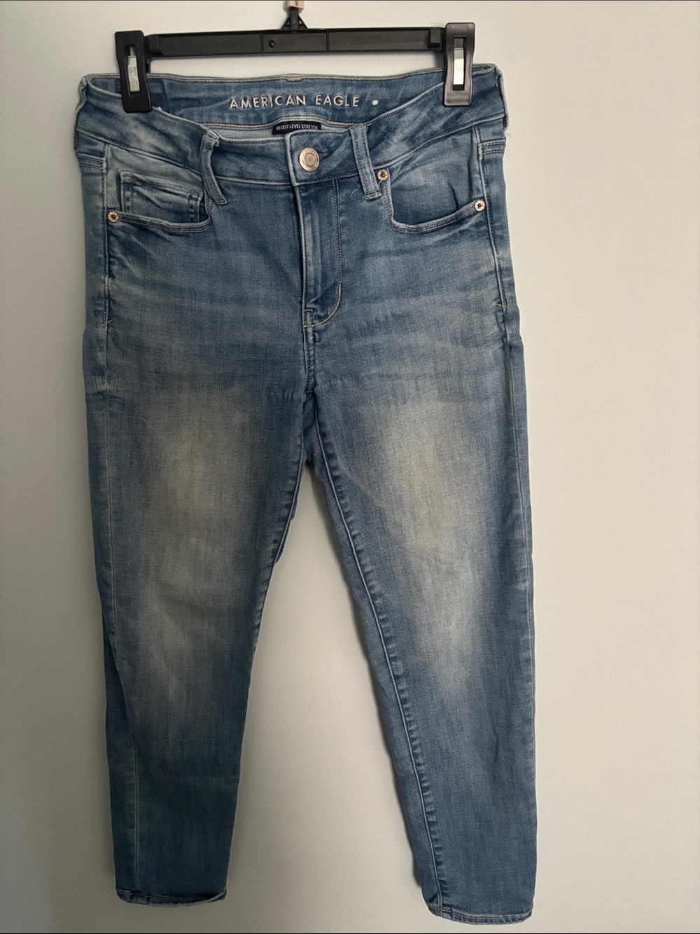 American Eagle Outfitters Light Wash Ankle Crop Jeans